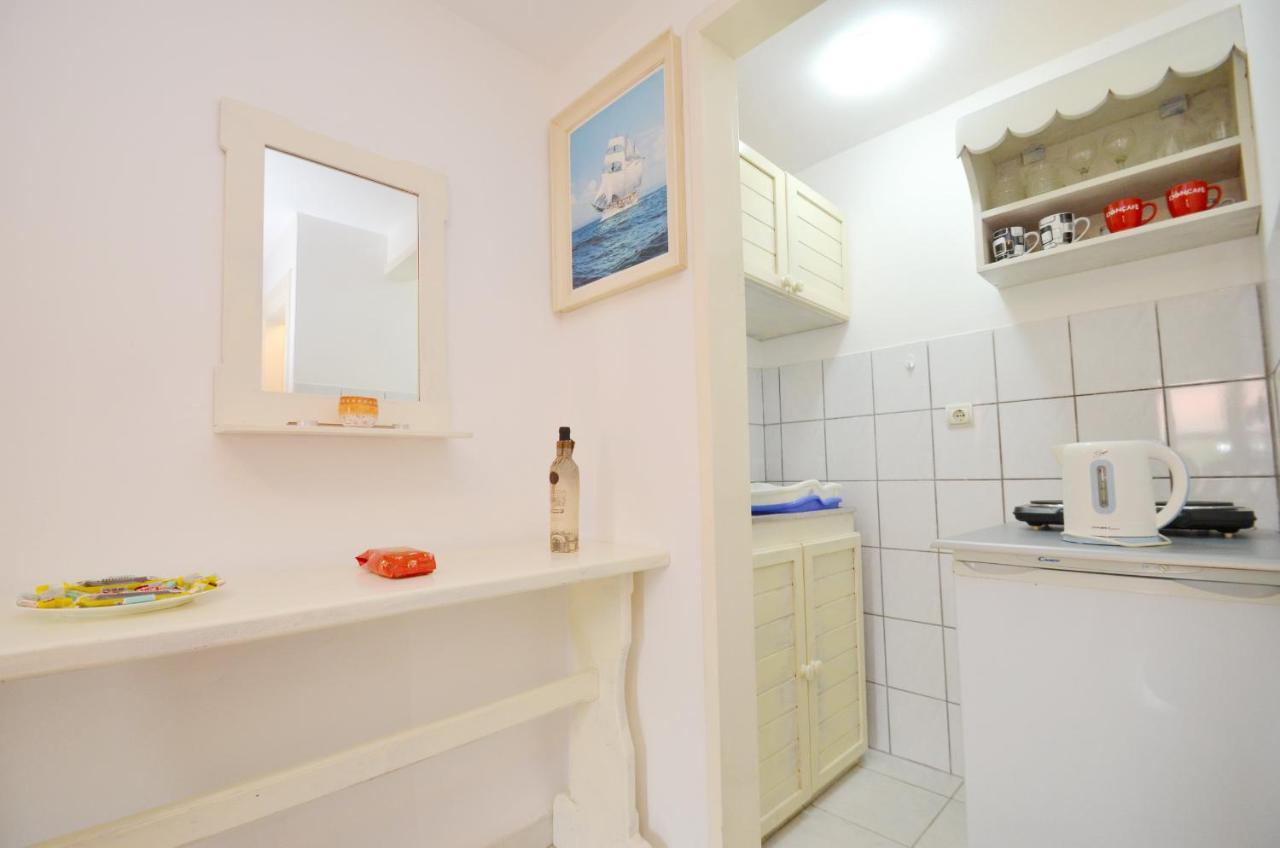 Leut Stone Residence ティヴァト エクステリア 写真