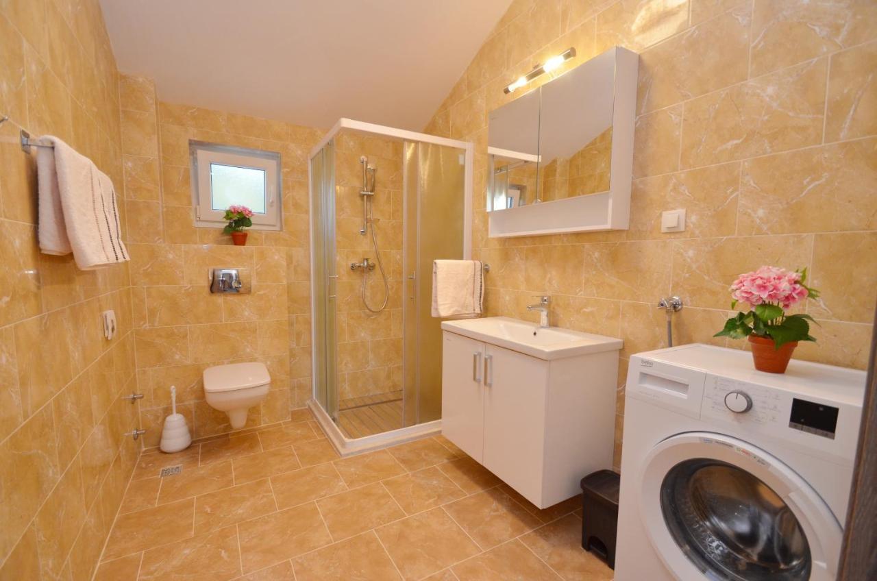 Leut Stone Residence ティヴァト エクステリア 写真