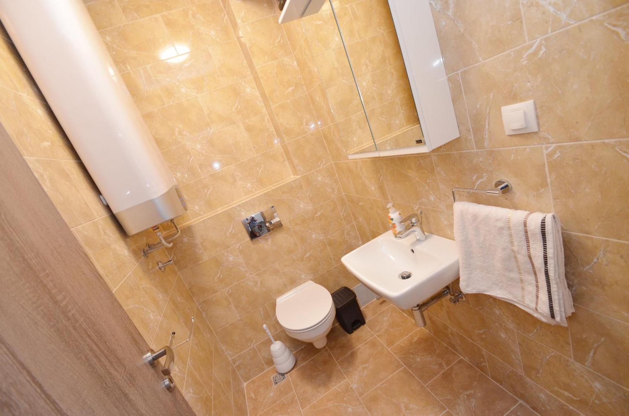 Leut Stone Residence ティヴァト 部屋 写真
